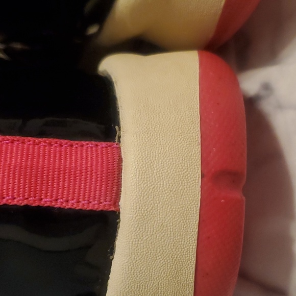 Nike Athletic Youth Shoes - Picture 4 of 15